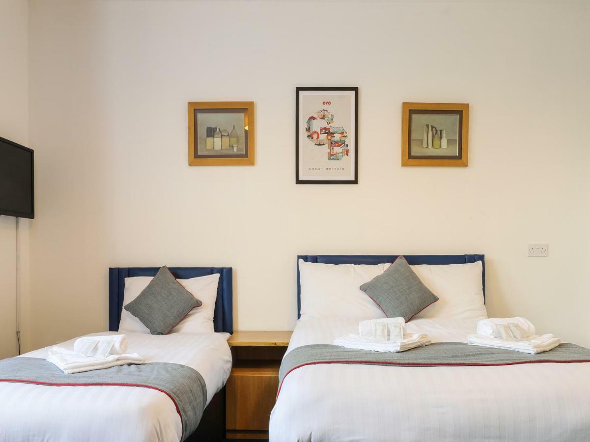 Oyo Hala Guest House Manchester Bagian luar foto